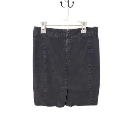 J. Crew grey cord mini skirt front zip and slit in back bottom of skirt size 2P - Picture 5 of 5
